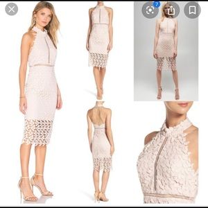 Bardot Lace midi Dress